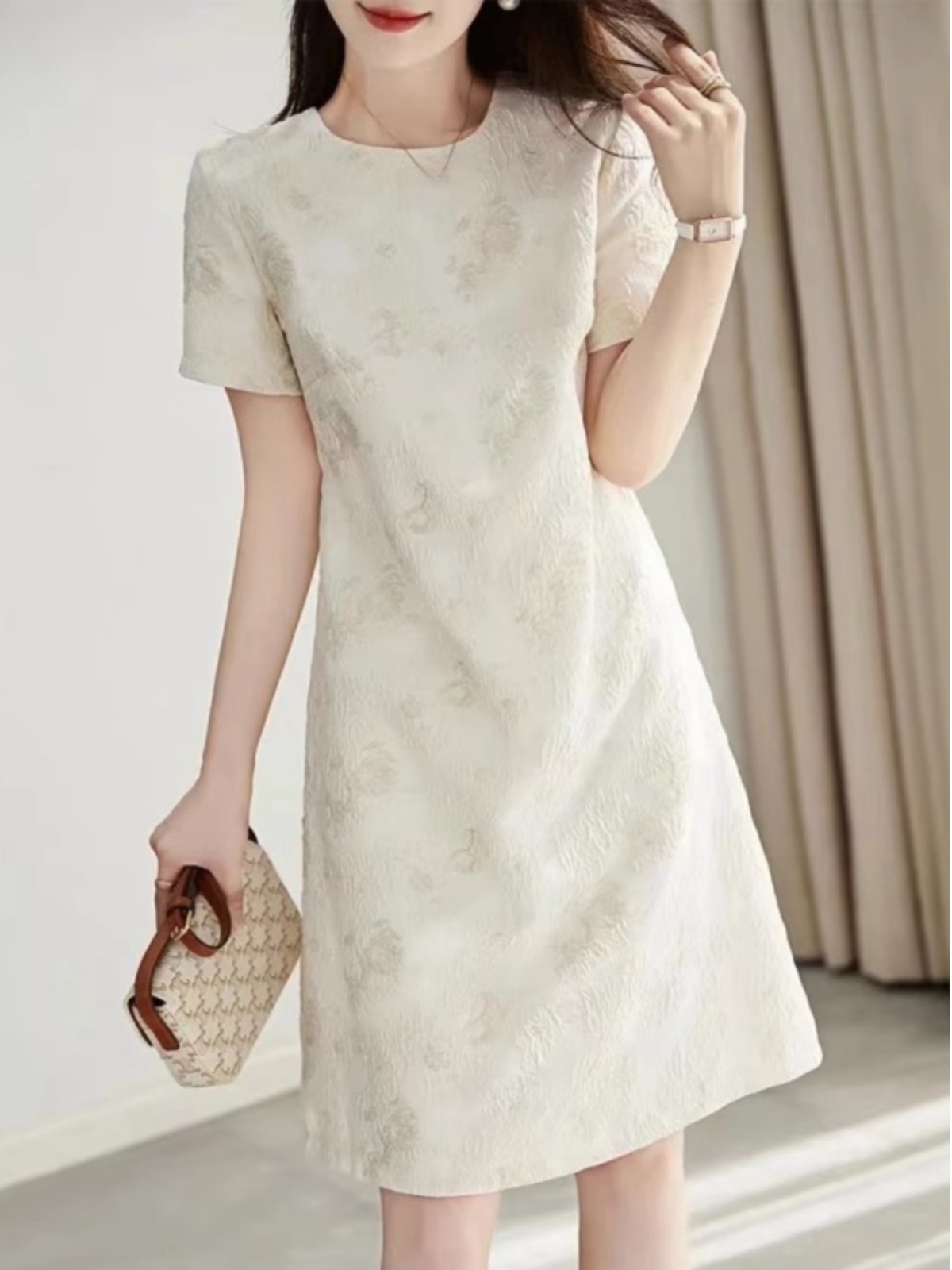 Summer Line Clothing Brand - Elegante Vestido de Verano de Corte