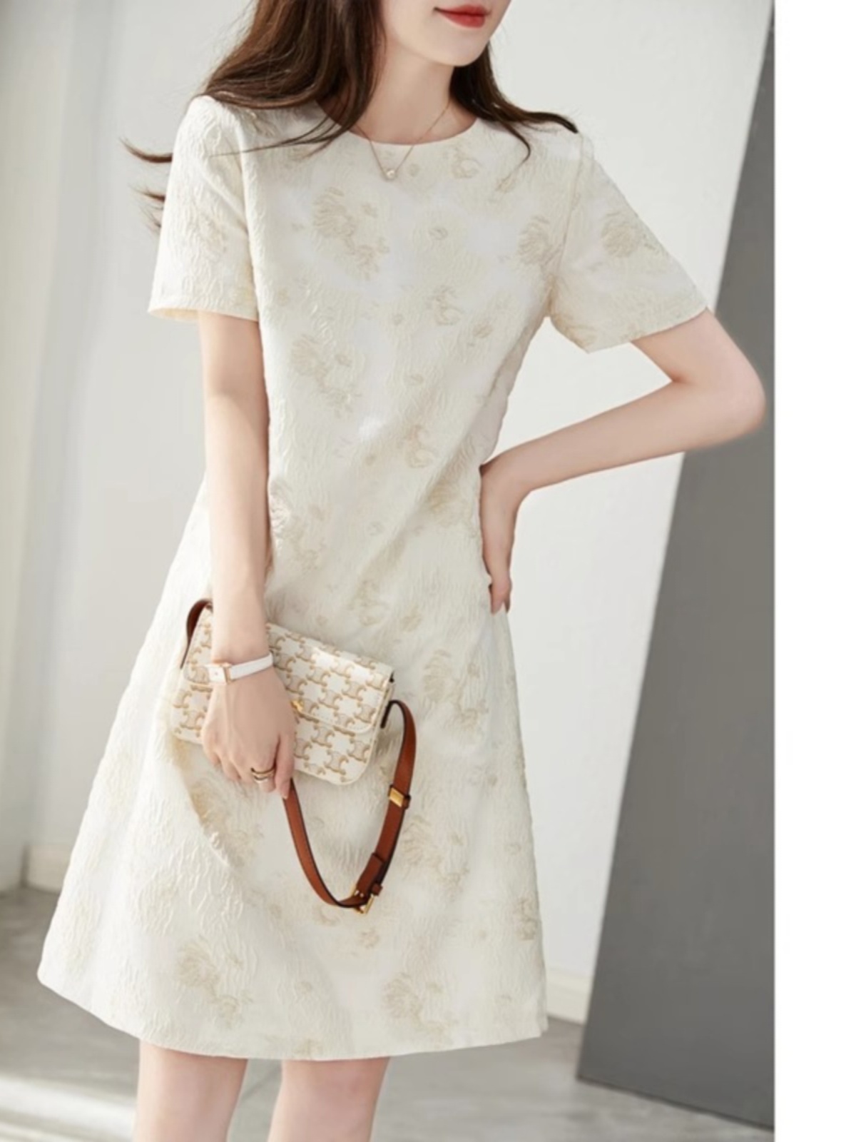 Elegante Vestido de Verano de  - Summer Line Clothing Brand reseña y precio